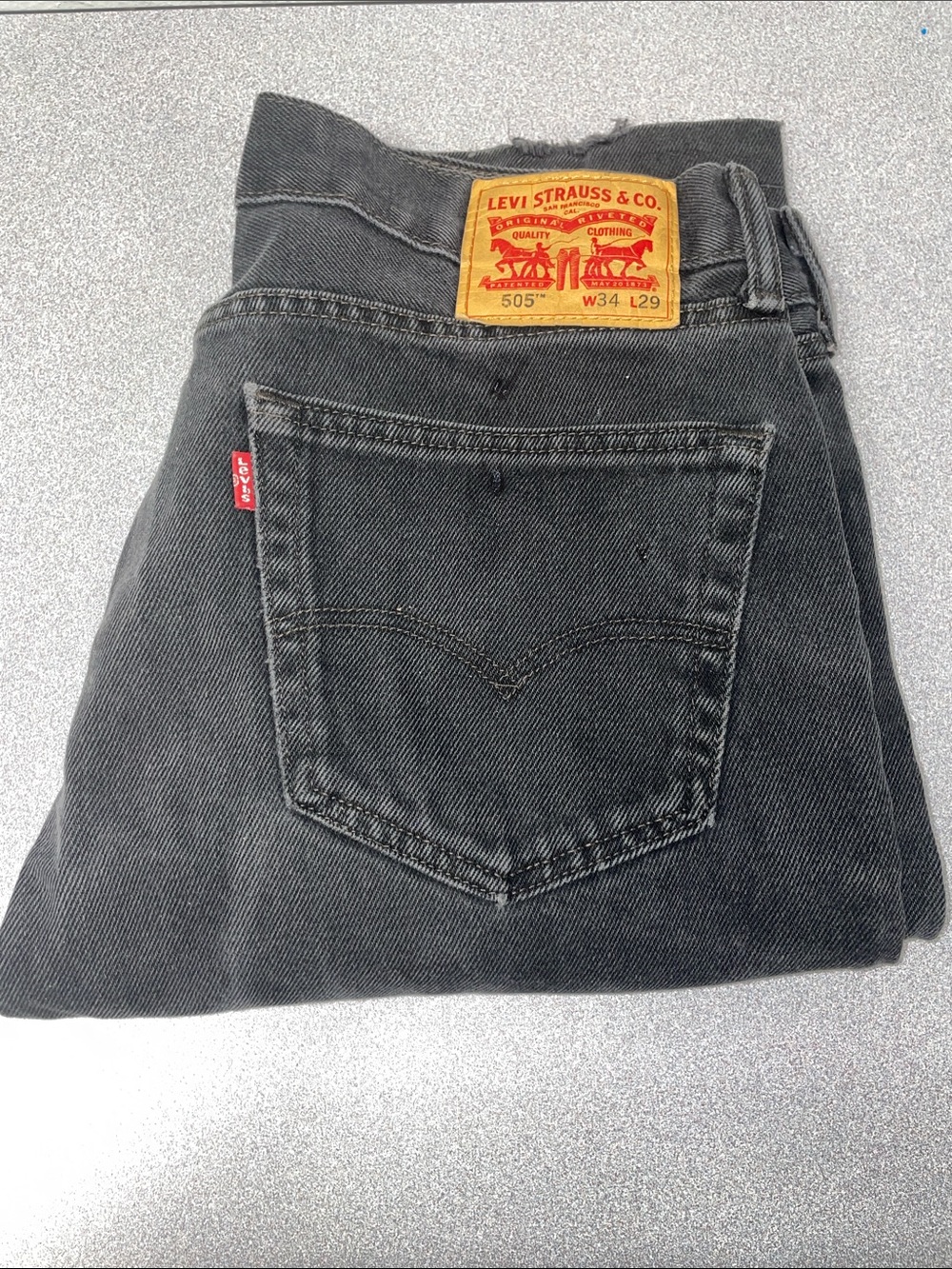 Levi's 505?Straight Men's Jeans in Faded Black 34x24